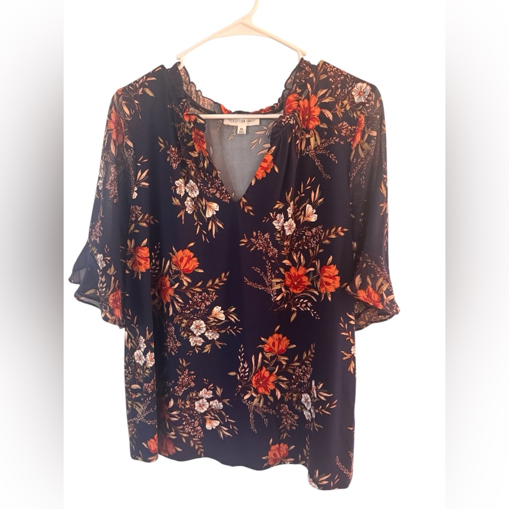 PerSeption Concept Navy Floral Blouse